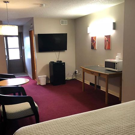 Voyageur Motel Thunder Bay Buitenkant foto