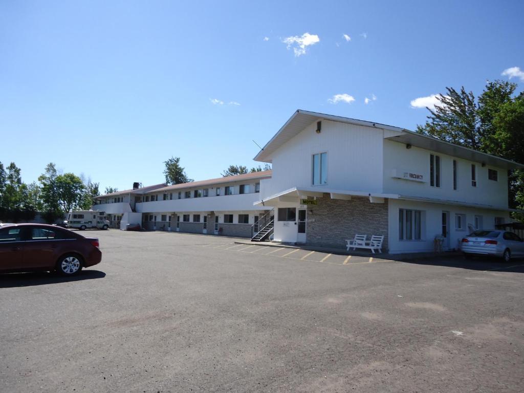 Voyageur Motel Thunder Bay Buitenkant foto