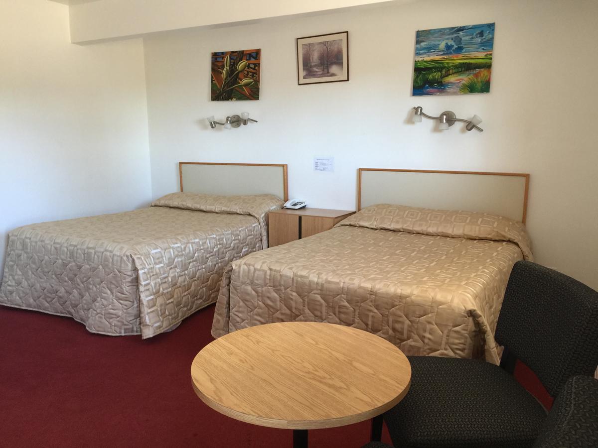 Voyageur Motel Thunder Bay Buitenkant foto