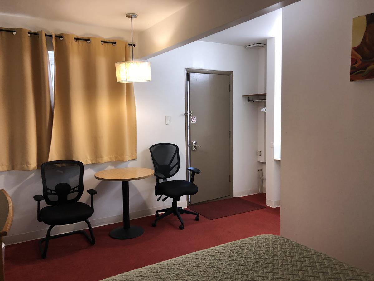 Voyageur Motel Thunder Bay Buitenkant foto
