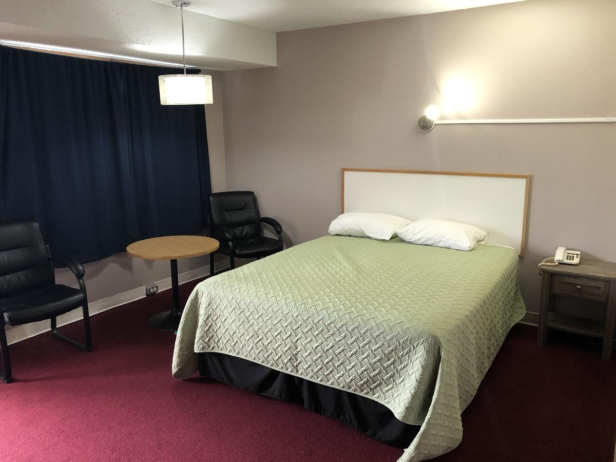 Voyageur Motel Thunder Bay Buitenkant foto