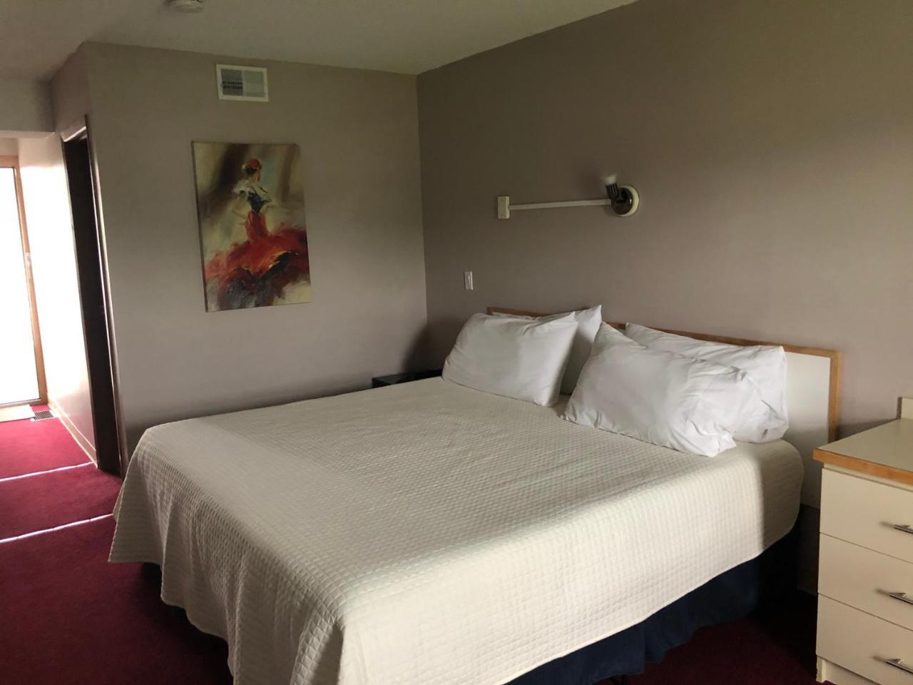 Voyageur Motel Thunder Bay Buitenkant foto